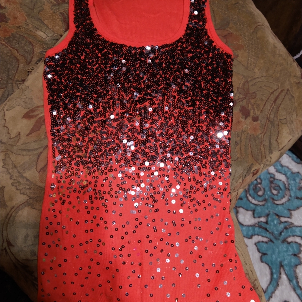 Rue 21 tank